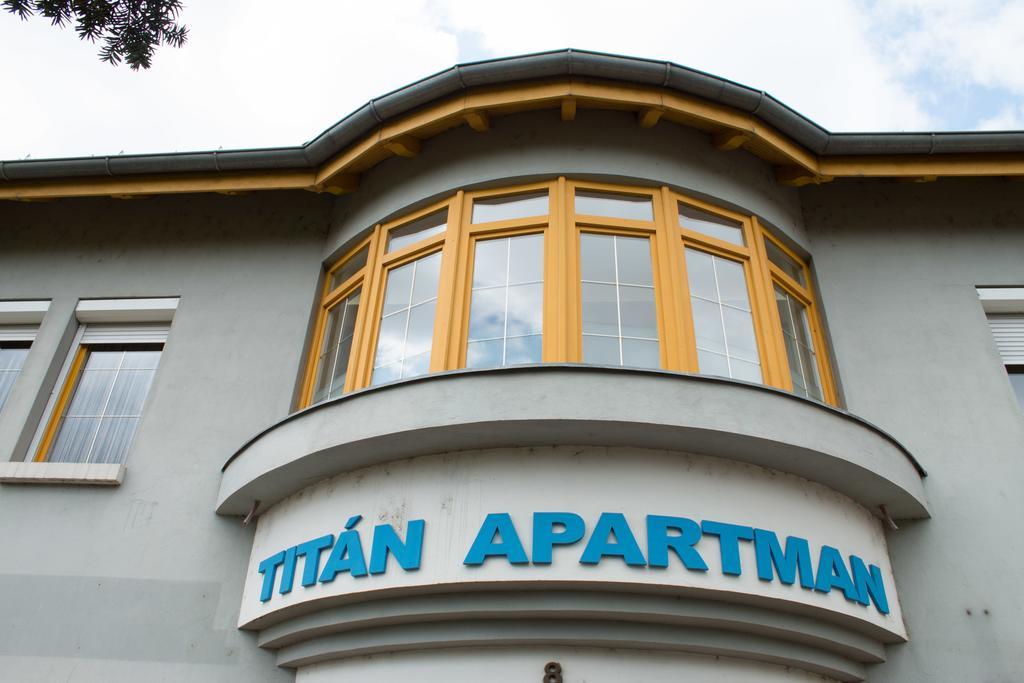 Titan Apartman ยูลา ภายนอก รูปภาพ